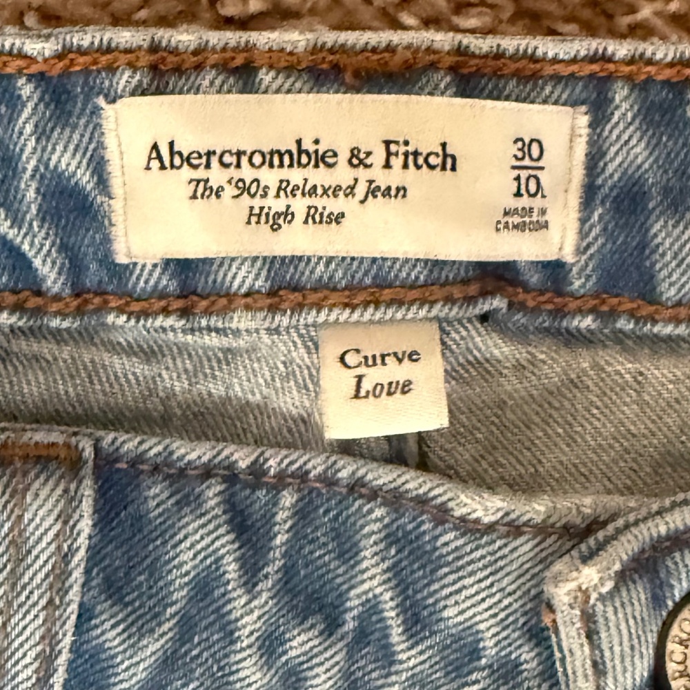 Abercrombie CURVE LOVE High Rise 90s Relaxed Jeans